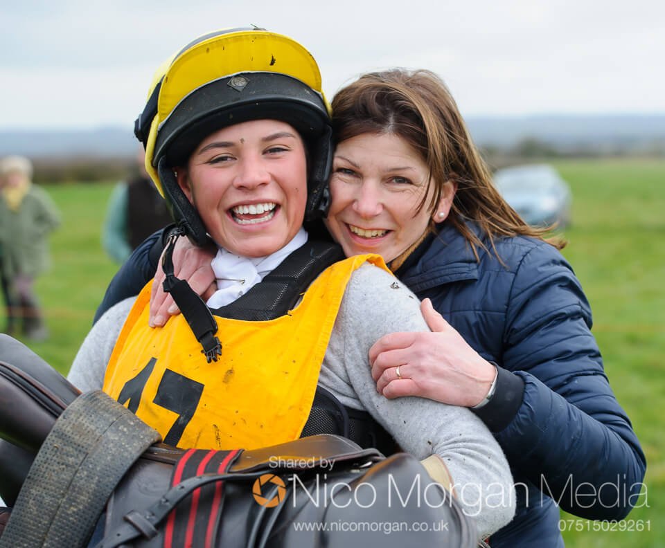 Sophie Walker (3rd overall, 1st Lady, 1st Thoroughbred and 1st Under 25) with her Mother Jo