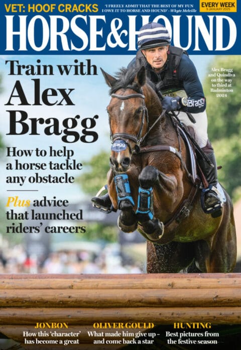 Alex Bragg cover issue