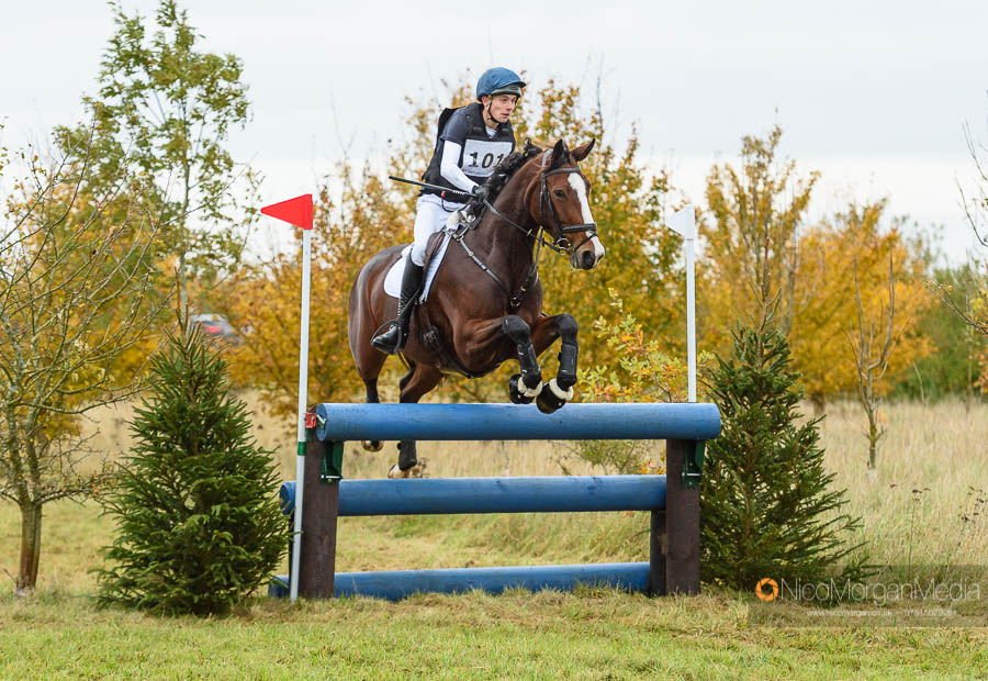 Archi Smith-Maxwell and GLOBAL WINNINGMOOD at Oasby Horse Trials