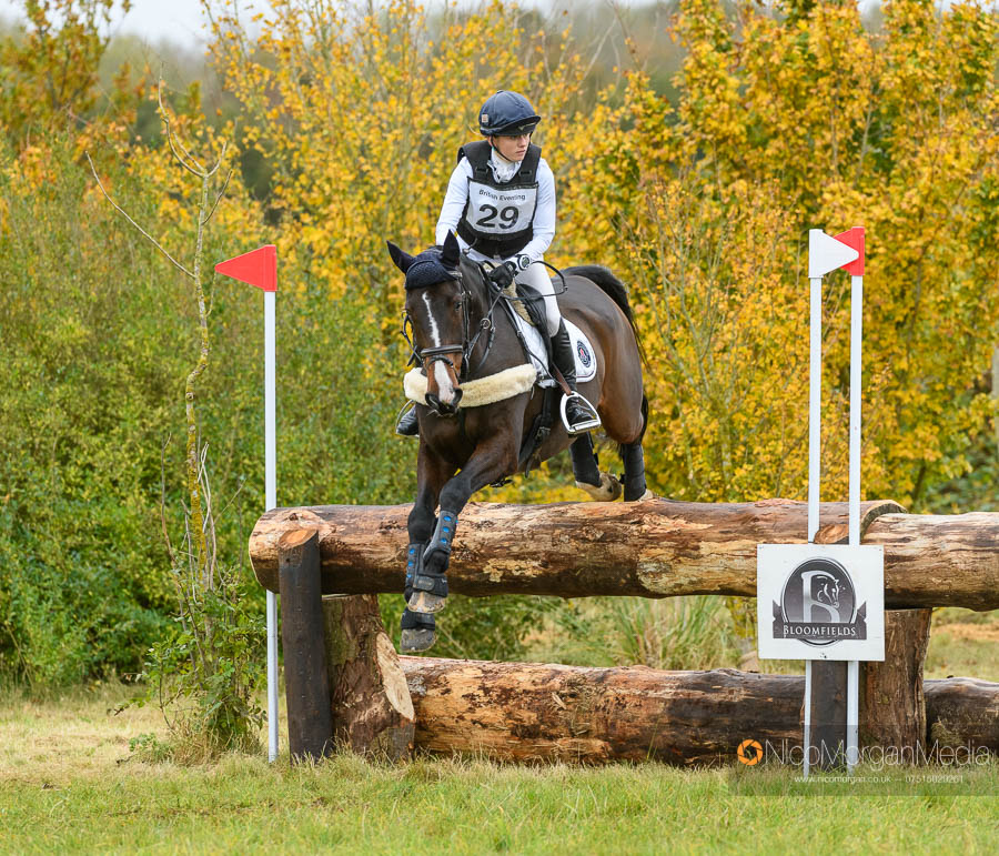 Imogen Gloag and OXMOUNTAIN FLYER at Oasby Horse Trials