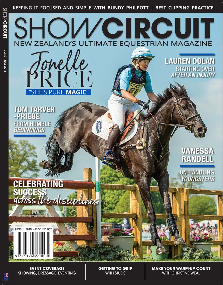 Classic Moet Cover - Show Circuit